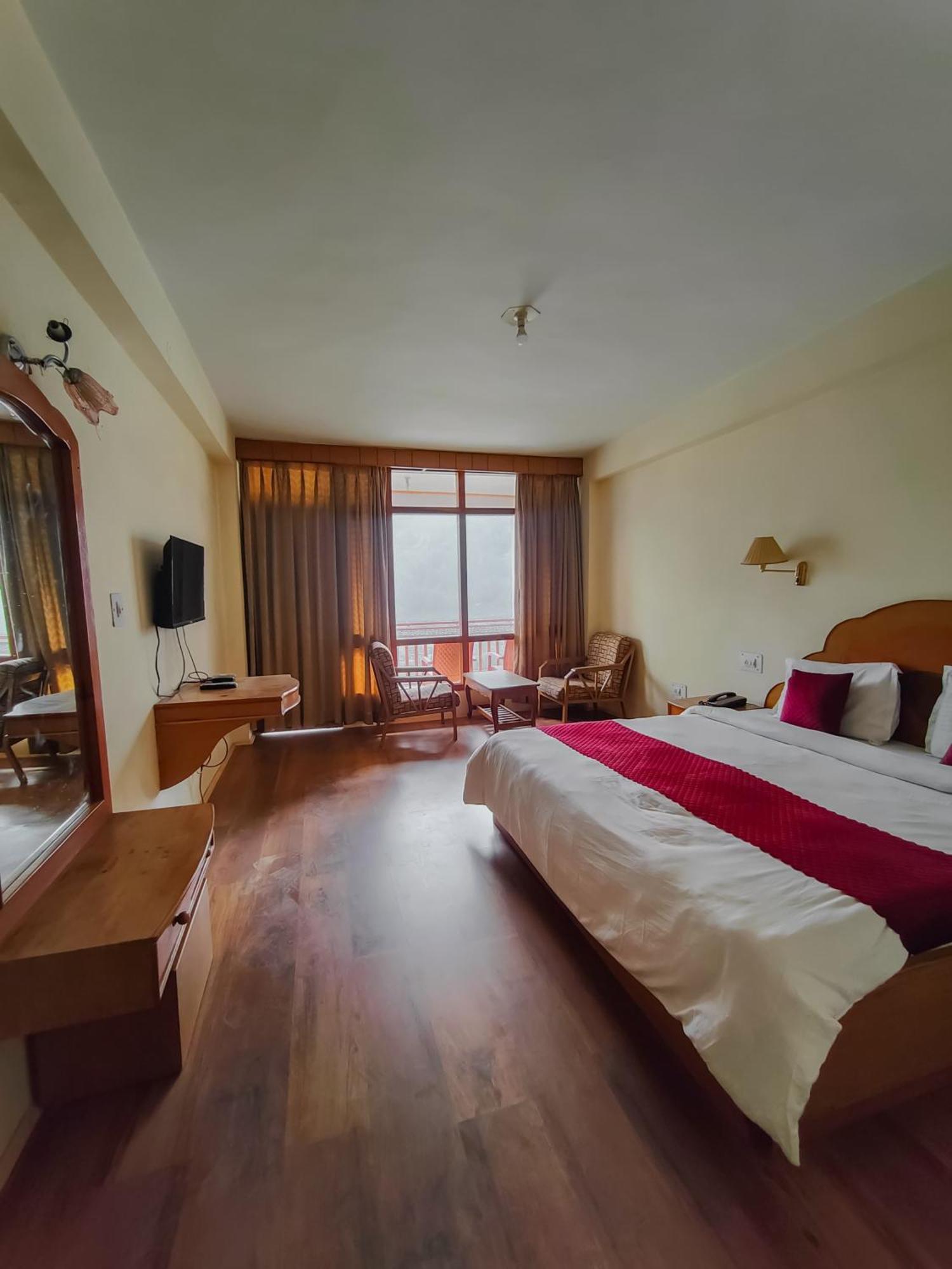 Vashist Hotel Arohi מראה חיצוני תמונה