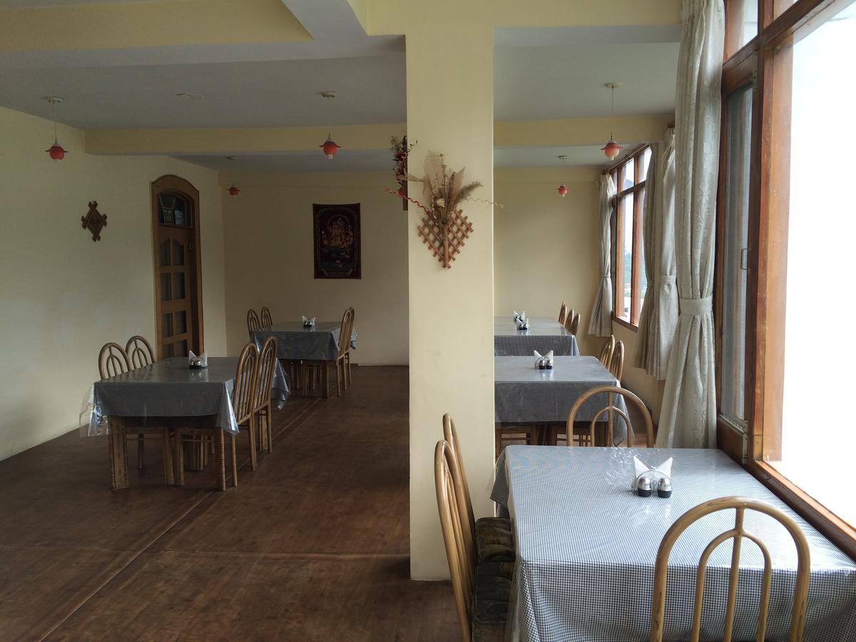 Vashist Hotel Arohi מראה חיצוני תמונה