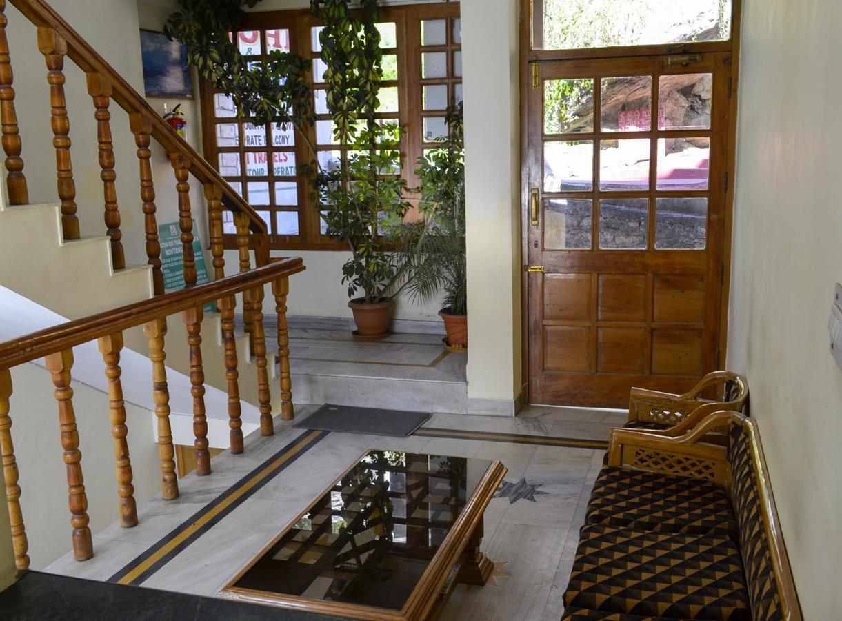 Vashist Hotel Arohi מראה חיצוני תמונה
